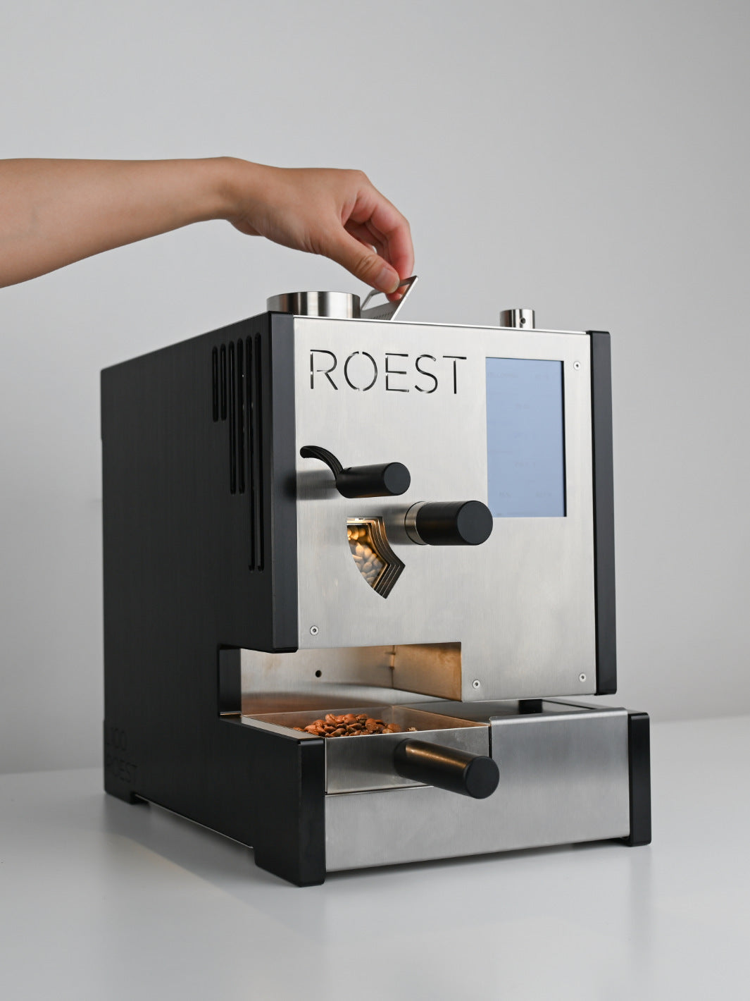 ROEST L100 Plus Coffee Roaster (120V)