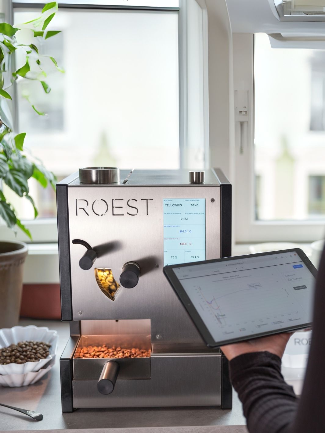 ROEST L100 Plus Coffee Roaster (120V)