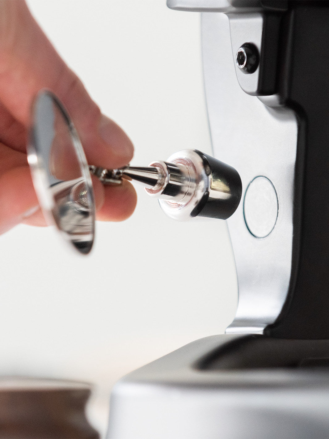 FLAIR Magnetic Articulating Shot Mirror