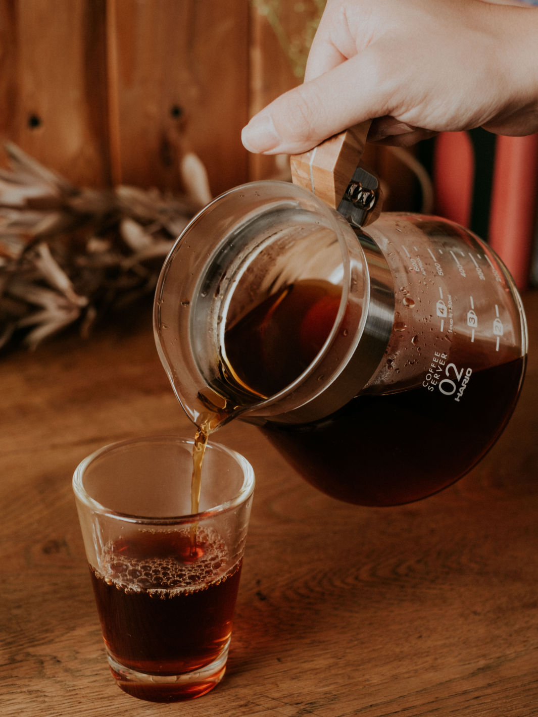 HARIO V60-02 Coffee Server (600ml/20oz) (Olive Wood)