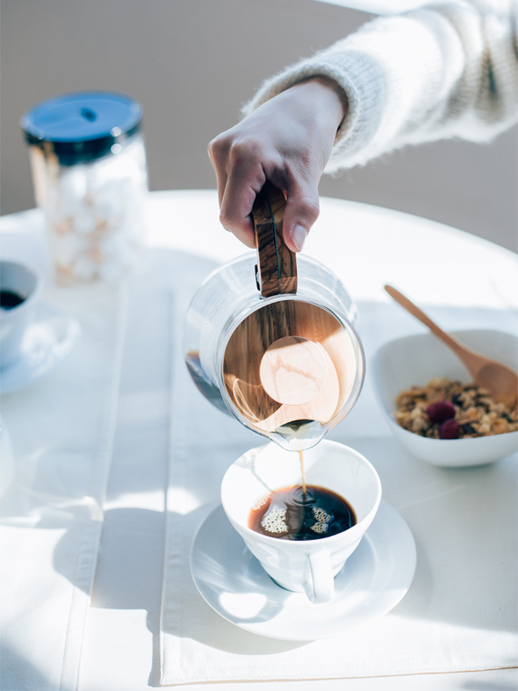 HARIO V60-02 Coffee Server (600ml/20oz) (Olive Wood)