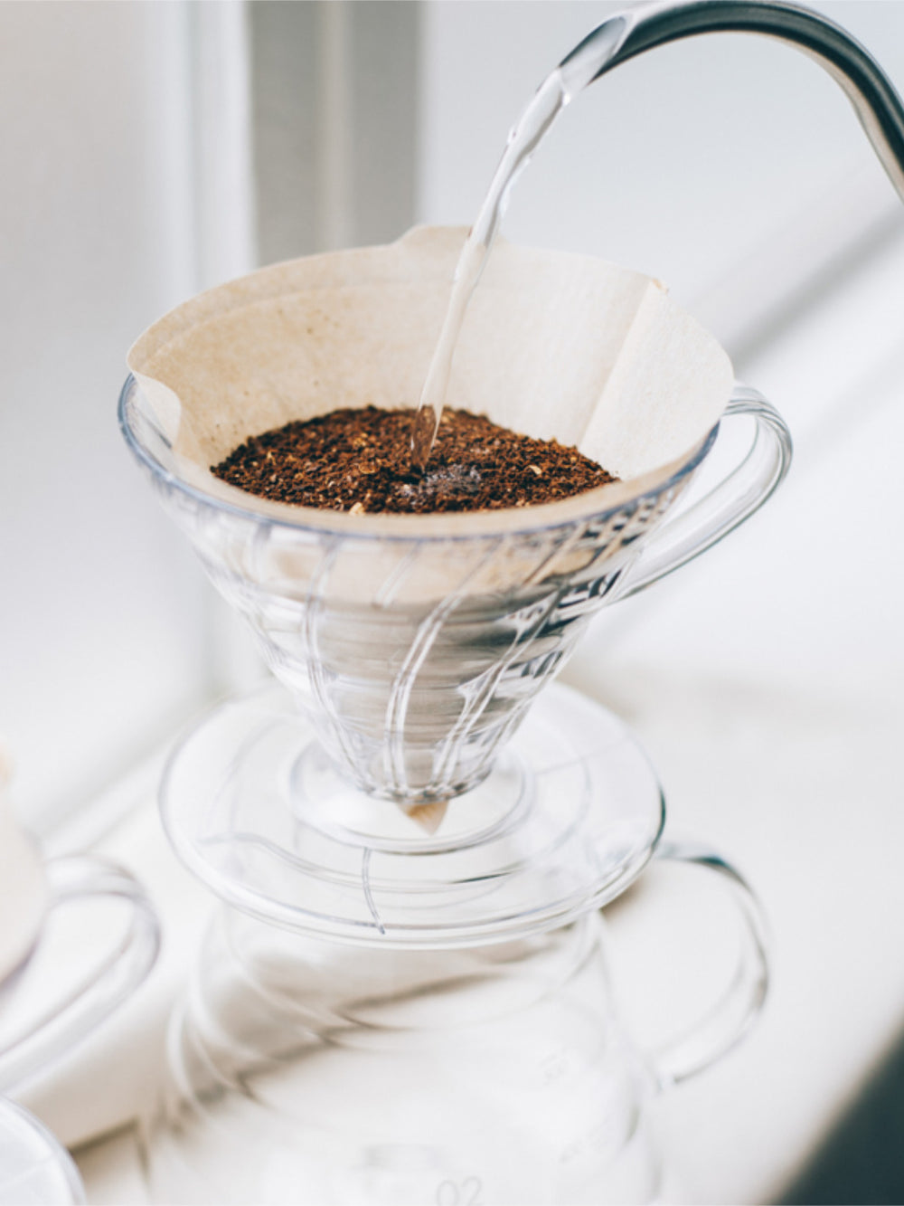 Photo of HARIO V60-03 Dripper (Plastic) (Clear) ( ) [ HARIO ] [ Pourover Brewers ]