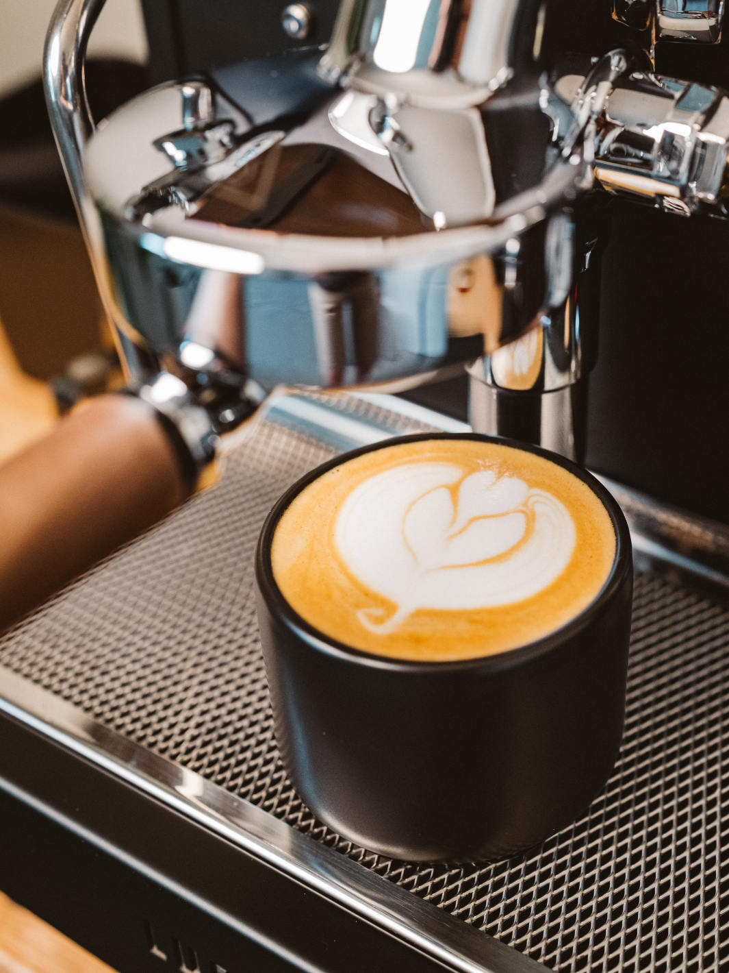 LUCCA M58 Dual Boiler Espresso Machine (120V)