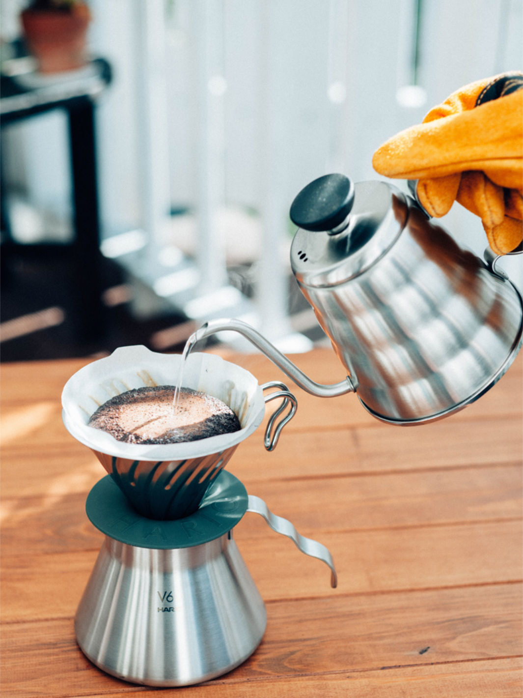 HARIO Buono Drip Kettle (700ml/24oz)