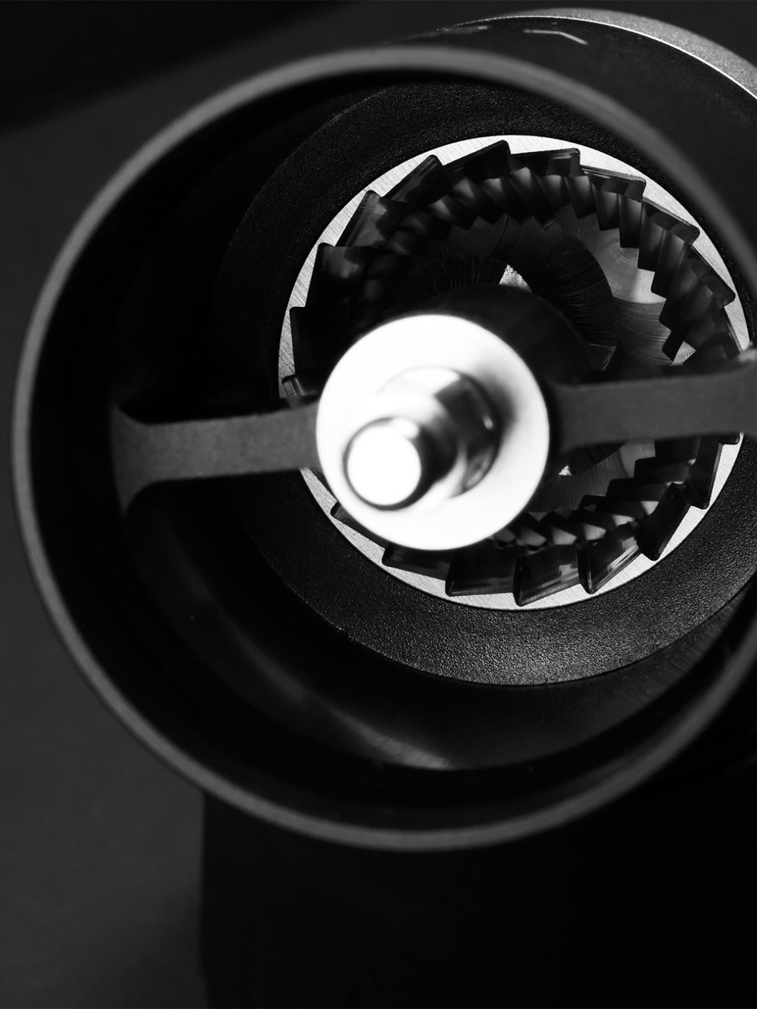 VSSL Java G25 Hand Grinder (Black) (Damaged Box)