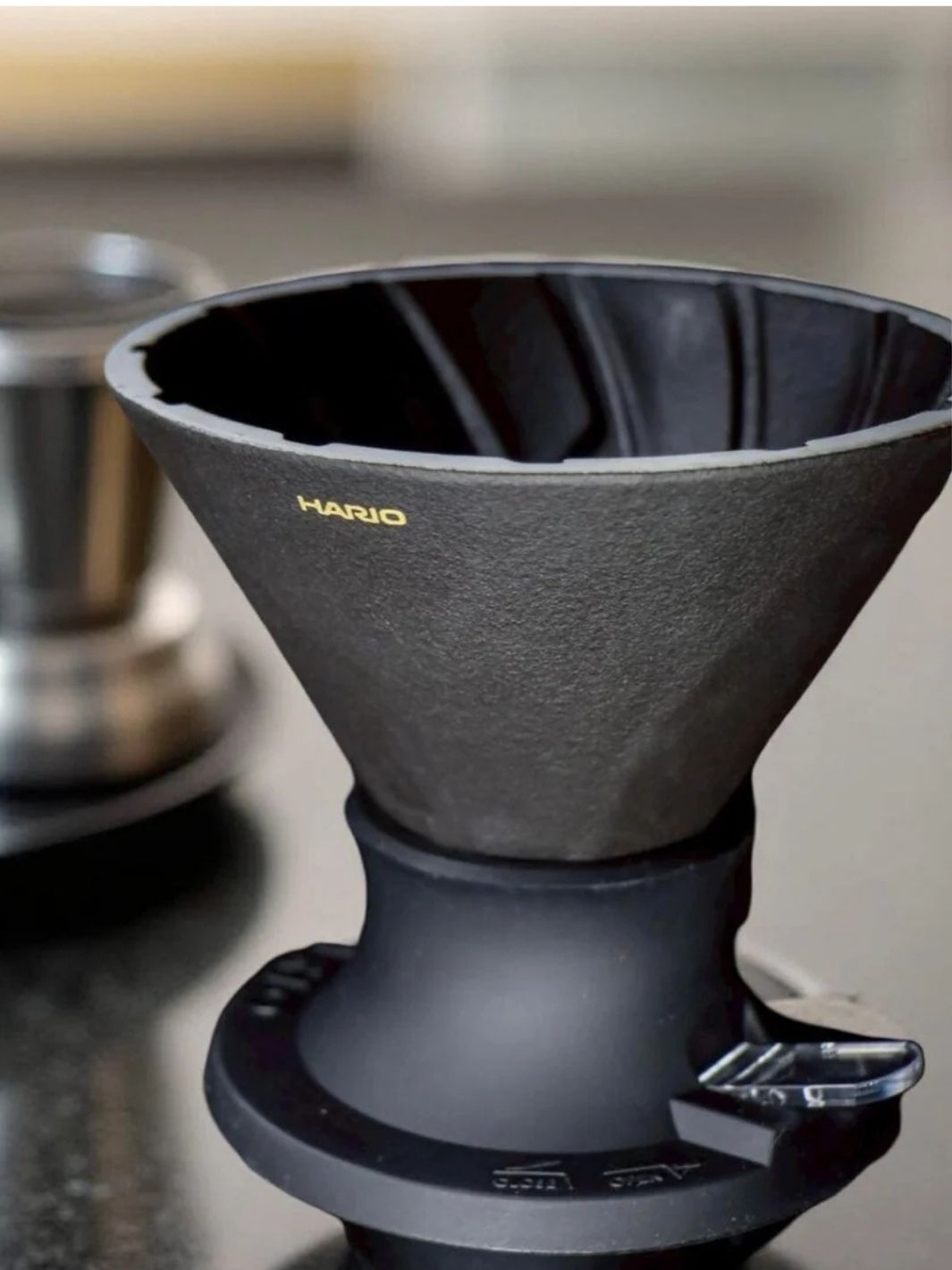 HARIO V60-02 Alpha Series SWITCH Immersion Dripper (200ml/6.76oz) (Ceramic)