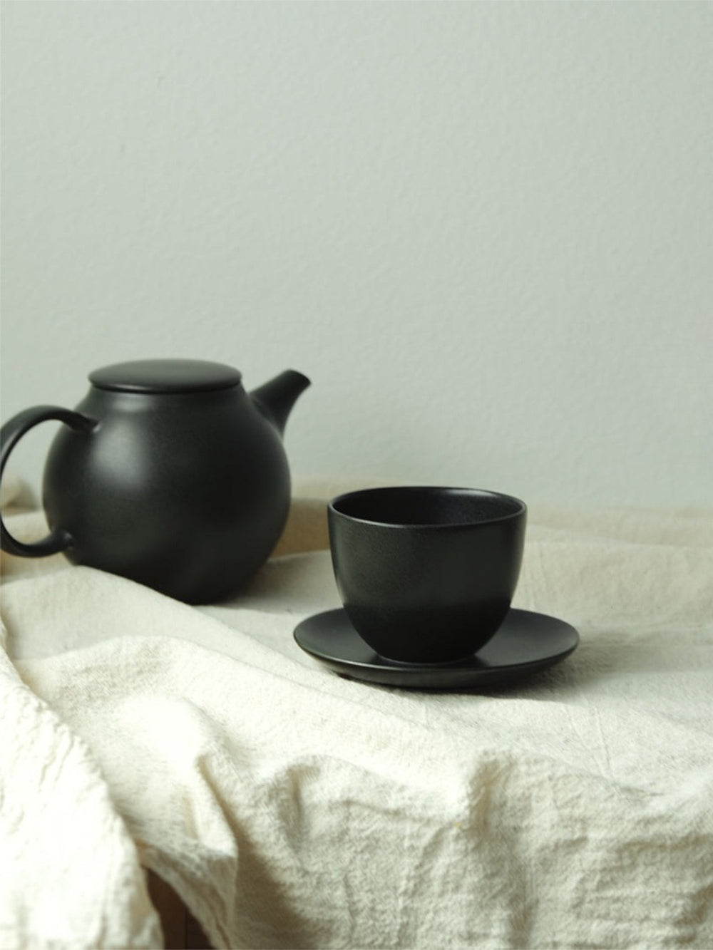 Photo of KINTO PEBBLE Teapot (500ml/17oz) ( ) [ KINTO ] [ Tea Equipment ]
