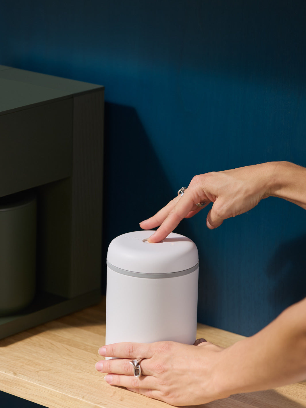 FELLOW Electric Atmos Vacuum Canister