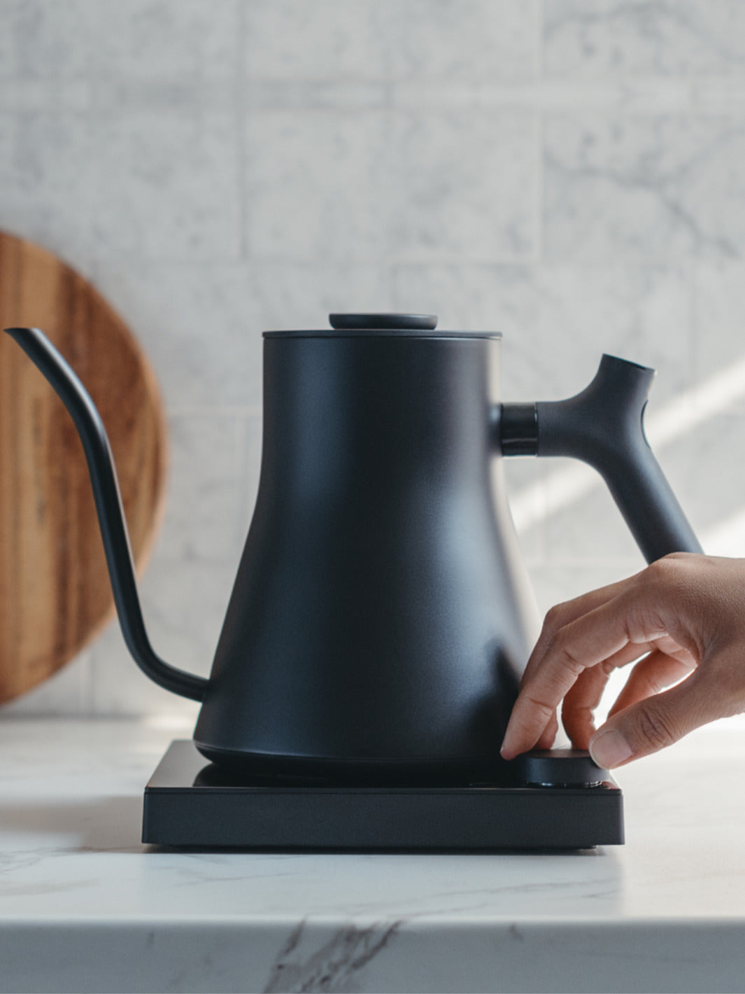 Fellow 直火式 Stagg Pour-Over Kettle FELLOW Stagg EKG Pro Kettle / Kettles | Eight Ounce Coffee