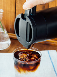 Photo of HARIO Double-Walled Thermal Pot (w/ Ceramic Coating) (600ml/20oz) ( ) [ HARIO ] [ Decanters ]