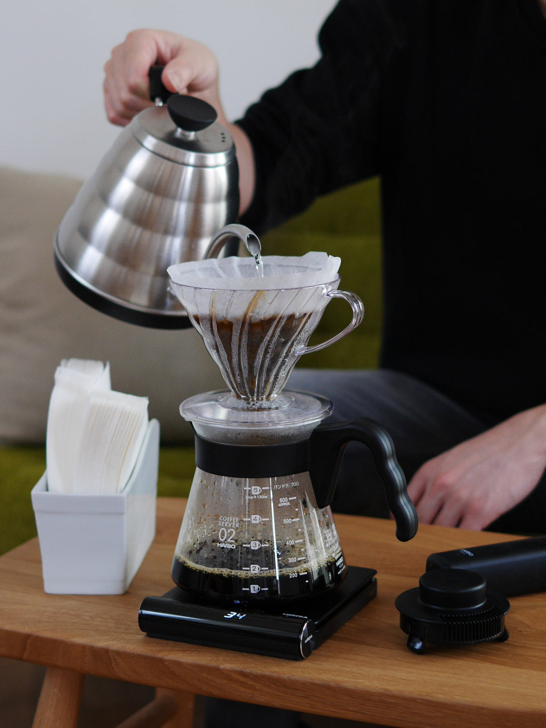 HARIO V60-02 Coffee Server (700ml/24oz) / Decanters | Eight Ounce