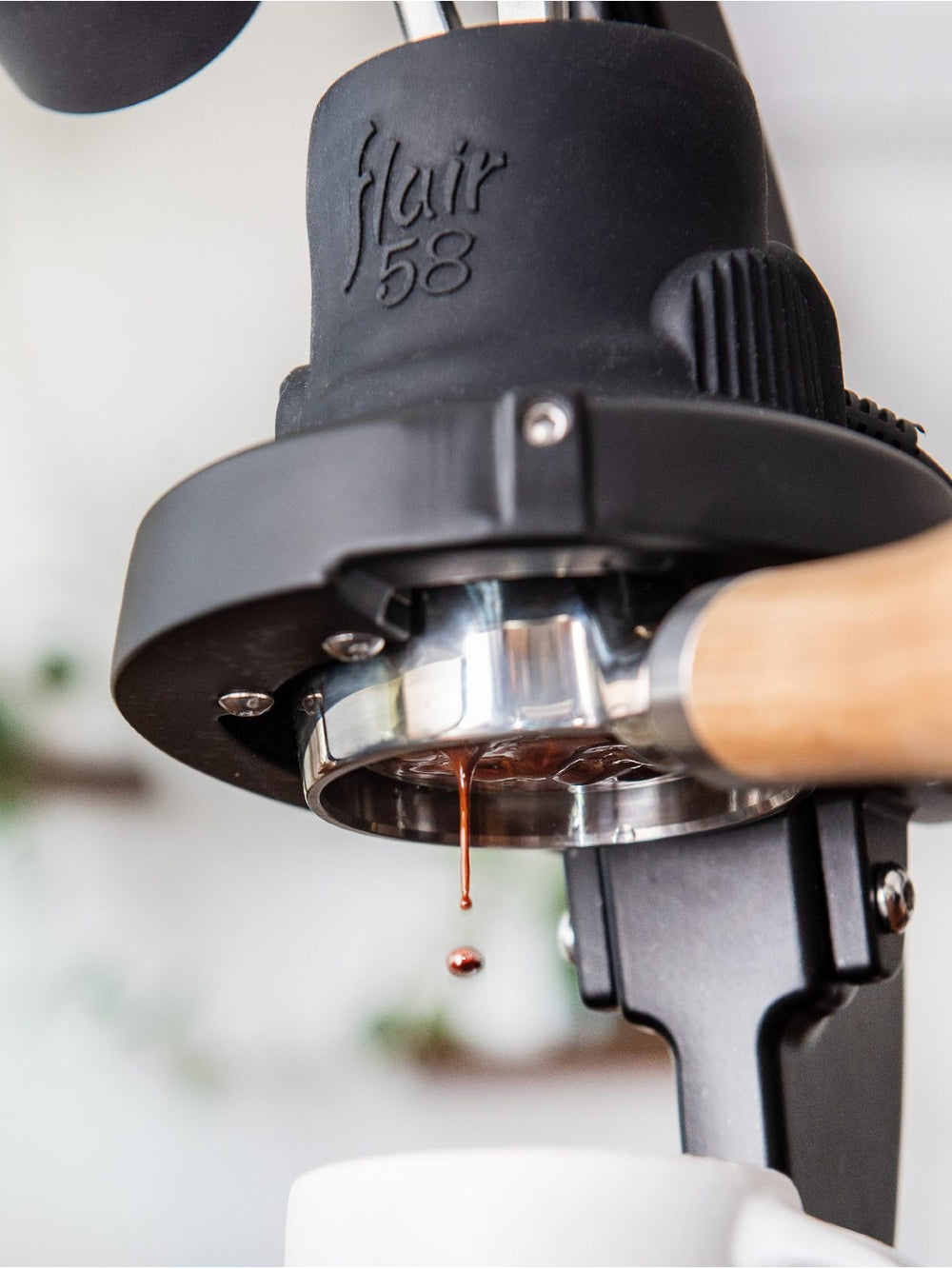 FLAIR 58 Espresso Maker (120V) (Minor Aesthetic Defect)