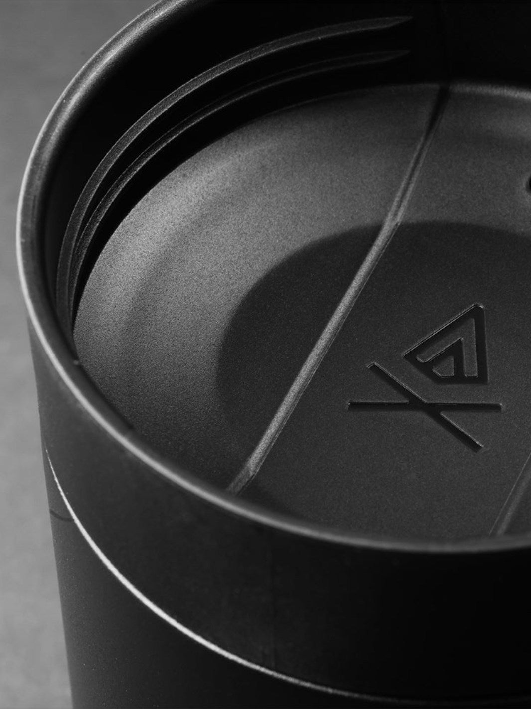 VSSL Nest Mug (295ml/10oz) (Black) (Damaged Box)