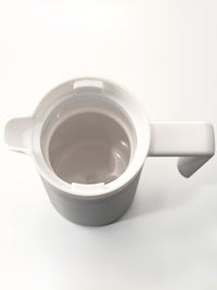 Photo of HARIO Double-Walled Thermal Pot (w/ Ceramic Coating) (600ml/20oz) ( ) [ HARIO ] [ Decanters ]