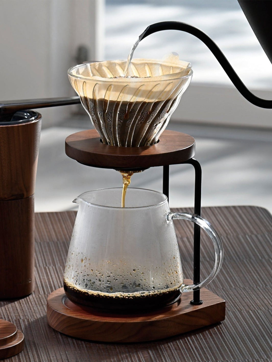 HARIO Drip Stand (Walnut) / Brewing Accessories | Eight Ounce Coffee