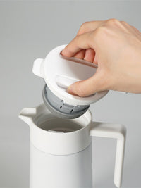 Photo of HARIO Double-Walled Thermal Pot (w/ Ceramic Coating) (600ml/20oz) ( ) [ HARIO ] [ Decanters ]