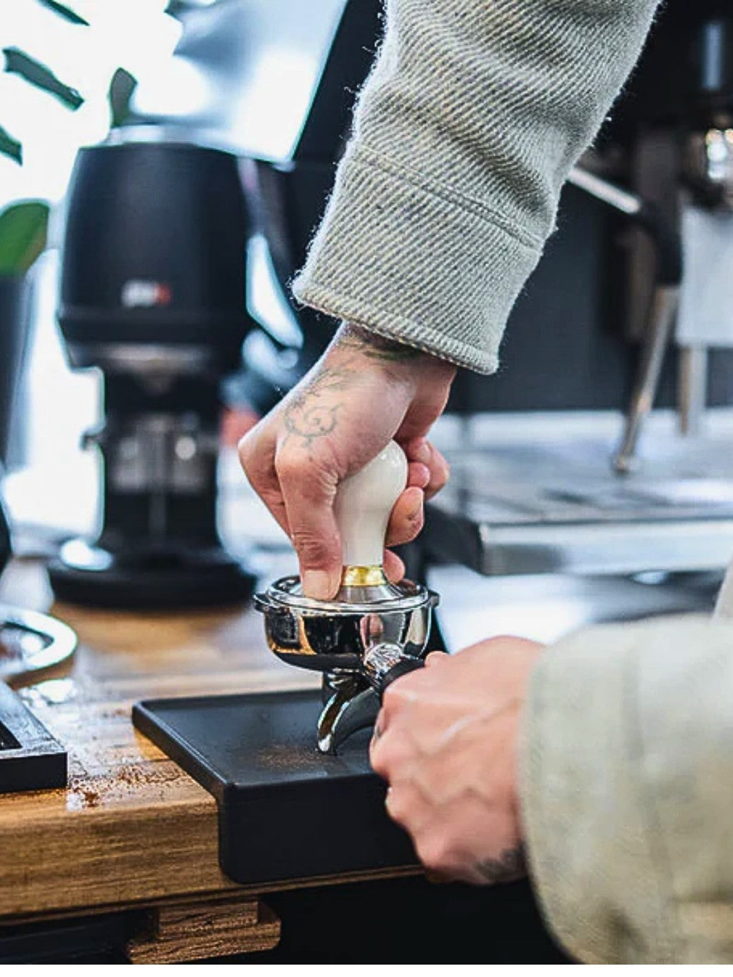 BARISTA BASICS Tamping Mat with Corner Edge / Espresso Accessories