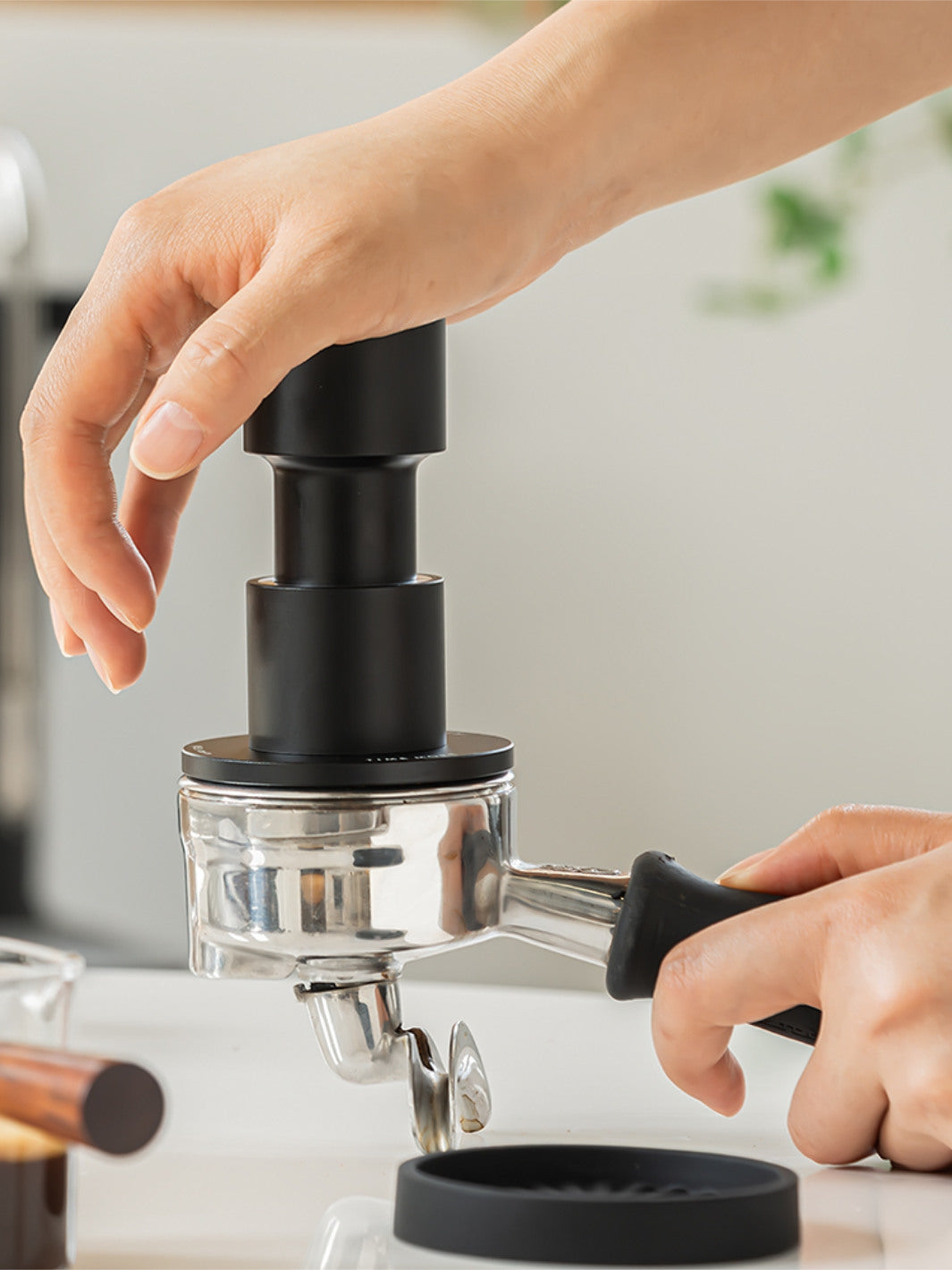 TIMEMORE IMPULSE Impact Tamper (⌀58.4mm/2.3in) / Tampers | Eight