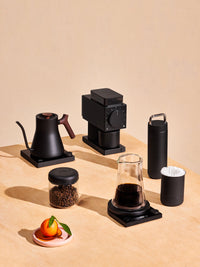 Photo of FELLOW Stagg Double Wall Carafe ( ) [ Fellow ] [ Decanters ]