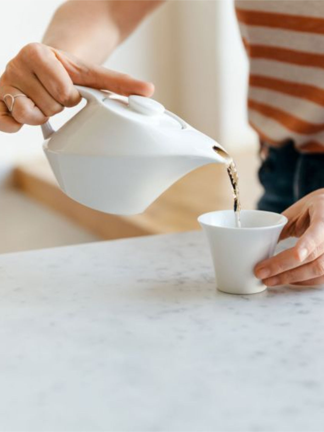 notNeutral CALA Teapot (w/ infuser) (16oz/473ml)