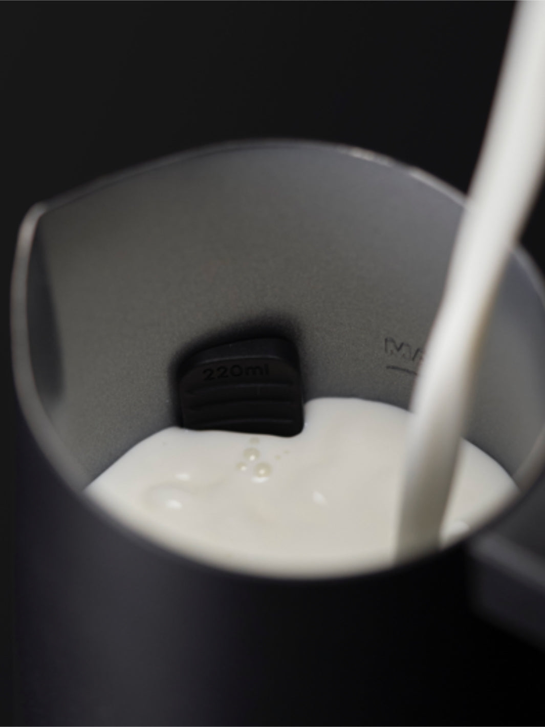 subminimal NANOFOAMER PRO ブラック SUBMINIMAL NanoFoamer PRO (Gen-2) / Milk Frothers | Eight Ounce Coffee
