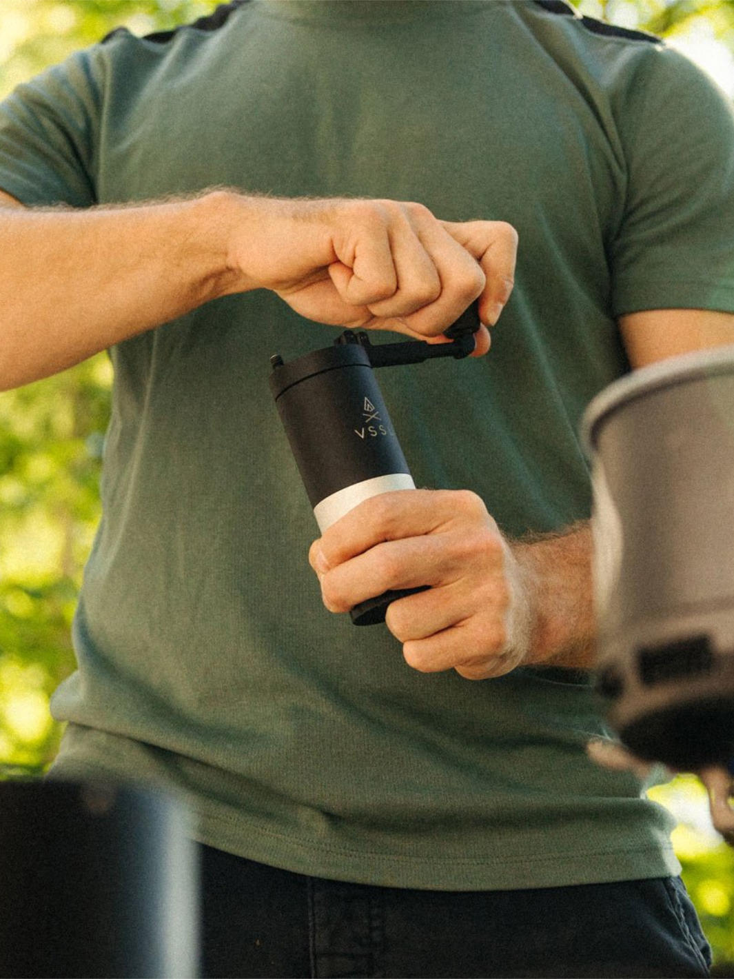 VSSL Java G45 Hand Grinder – Eight Ounce Coffee