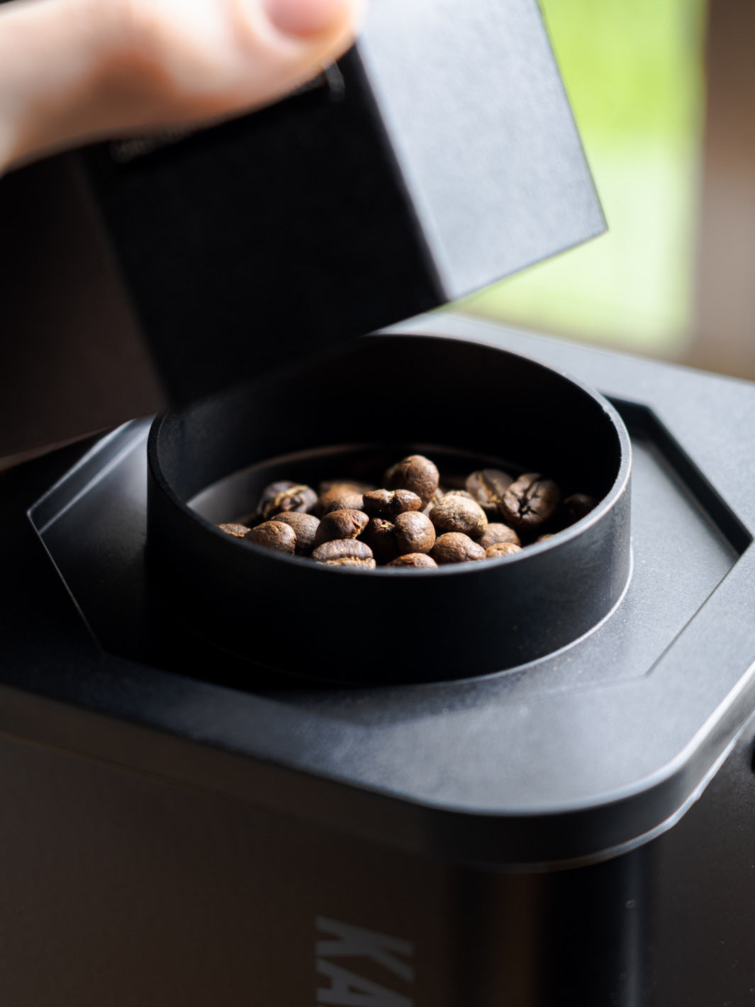 KAFFELOGIC Nano 7 Coffee Roaster (120V) / Coffee Roasters | Eight