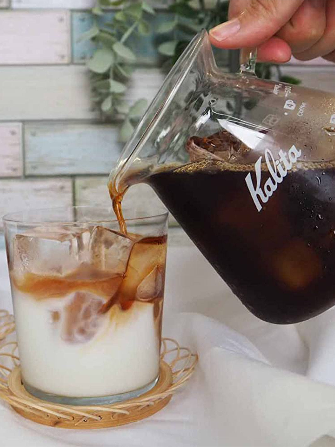 KALITA Wave Glass Server / Decanters | Eight Ounce Coffee
