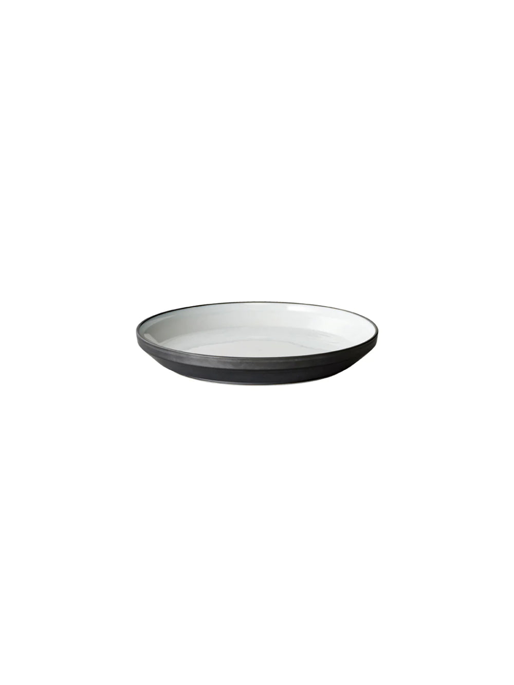 Photo of KINTO RIM Plate (160mm/6.5in) ( Black ) [ KINTO ] [ Plates ]